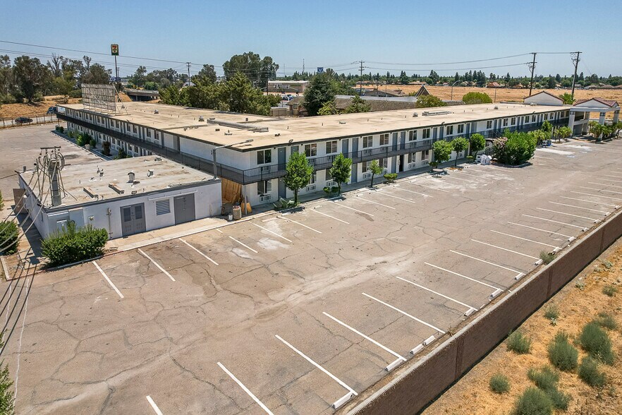 More Photos Of 4278 W Ashlan Ave, Fresno Apartments For Sale