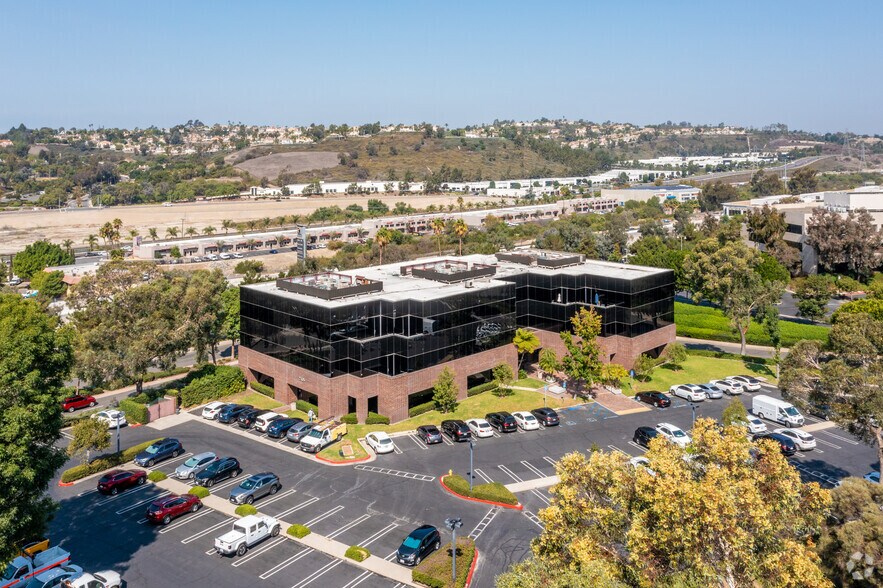 More Photos Of 27405 Puerta Real, Mission Viejo Office For Lease