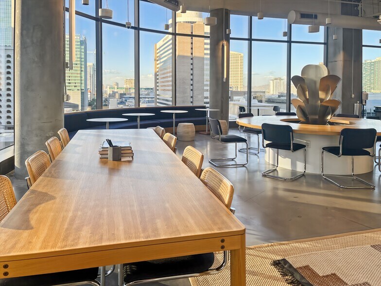 More Photos Of 101 E Washington St, Phoenix Coworking Space