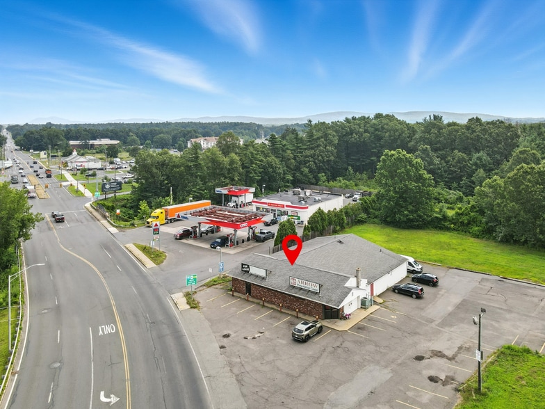 Primary Photo Of 427 N Elm St, Westfield Drugstore For Lease