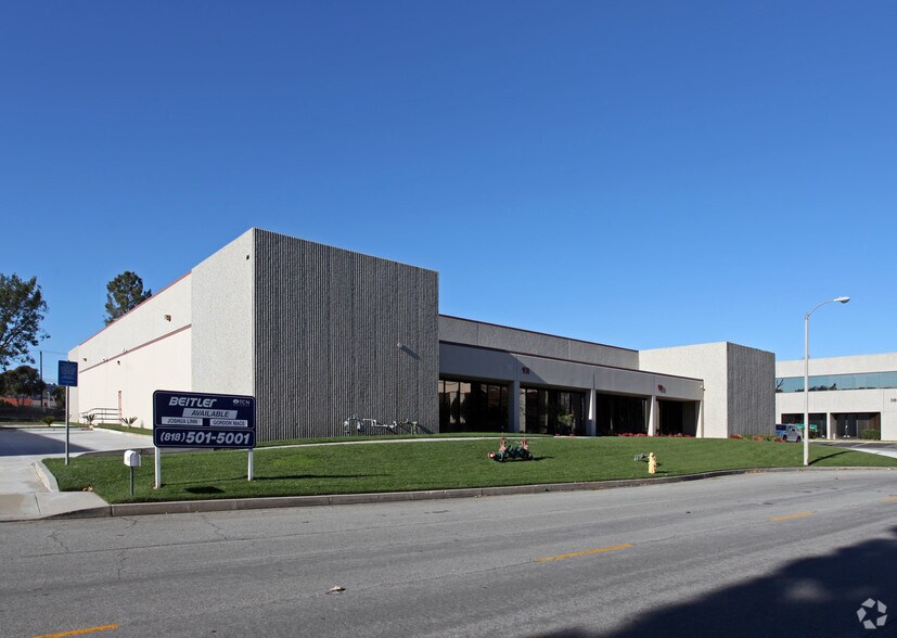 More Photos Of 931 Via Alondra, Camarillo Manufacturing For Lease
