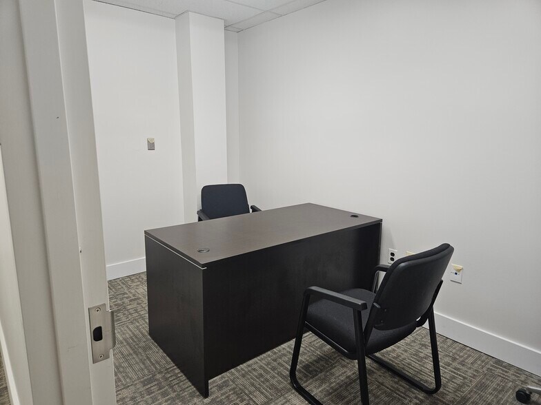 More Photos Of 2121 Eisenhower Ave, Alexandria Coworking Space