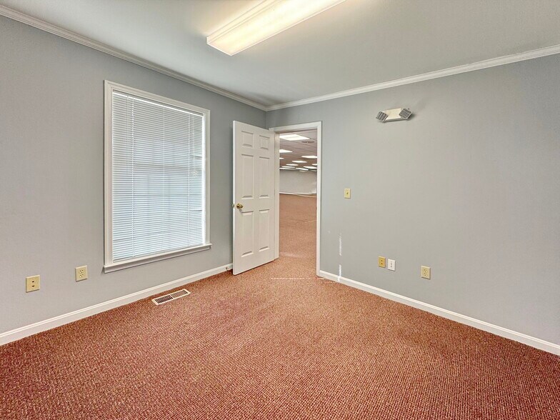 More Photos Of 18119 N Sussex Hwy, Bridgeville Office For Lease