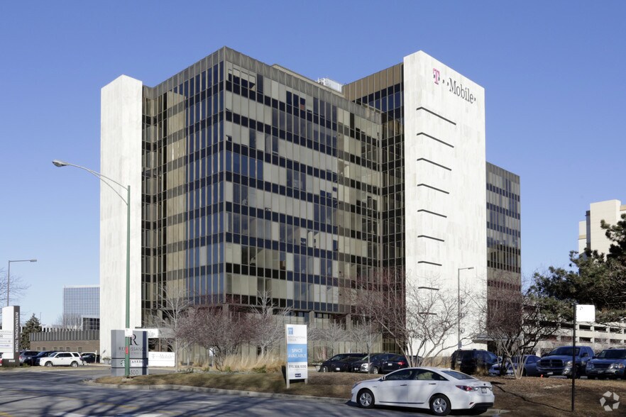 More Photos Of 8550 W Bryn Mawr Ave, Chicago Office For Lease