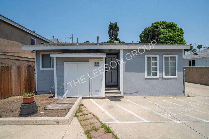 More Photos Of 377 Victoria St, Costa Mesa Apartments For Sale