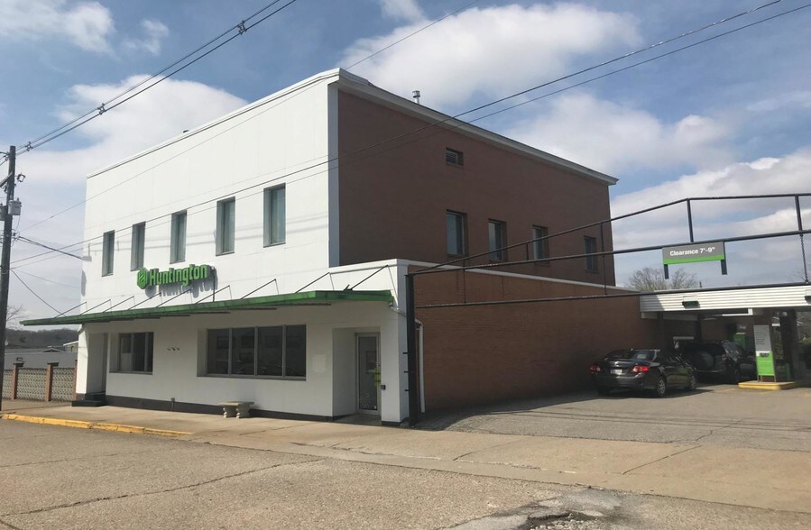 More Photos Of 121 N Court St, Harrisville Bank For Lease