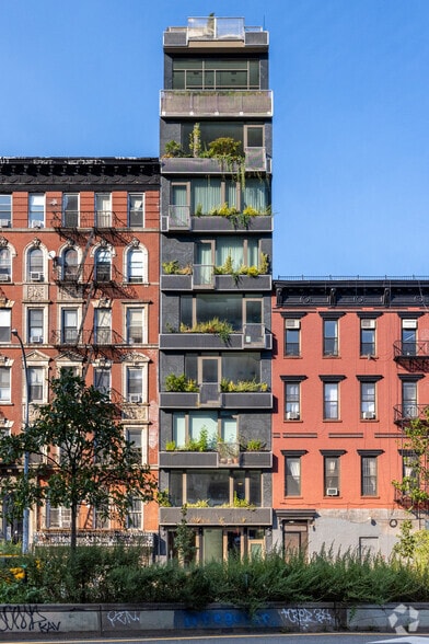More Photos Of 118 E 1st St, New York Apartments For Lease