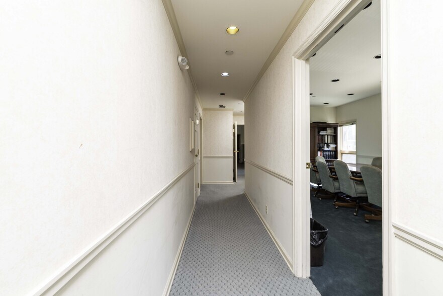 More Photos Of 426 Main St, Ketchikan Office For Sale