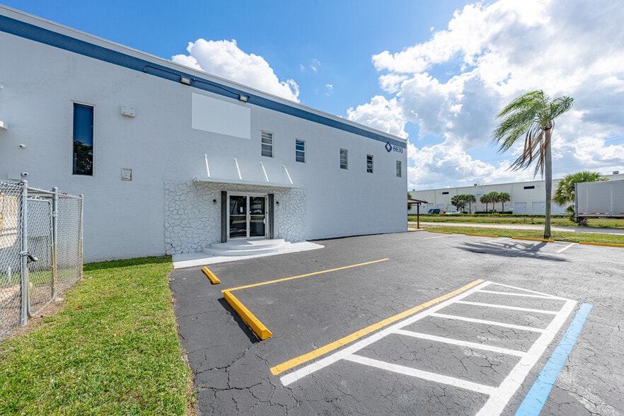 More Photos Of 6630 NW 16th Ter, Fort Lauderdale Warehouse For Sale
