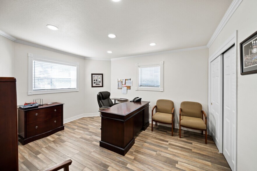 More Photos Of 8336 Brentwood Blvd, Brentwood Office Residential For Sale