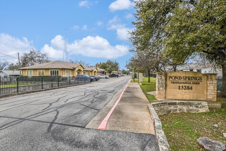 More Photos Of 13284 Pond Springs Rd, Austin Office For Sale