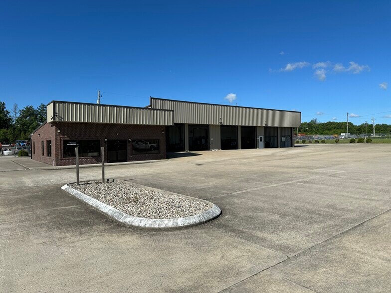 More Photos Of 193 Automotive Dr, Richmond Auto Dealership For Lease