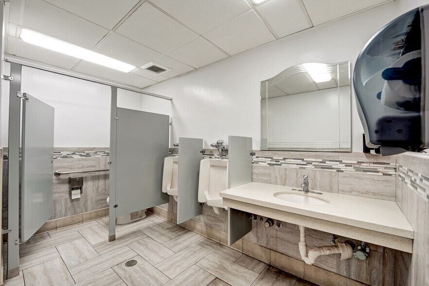 More Photos Of 8780 Valley Blvd, Rosemead Office For Lease