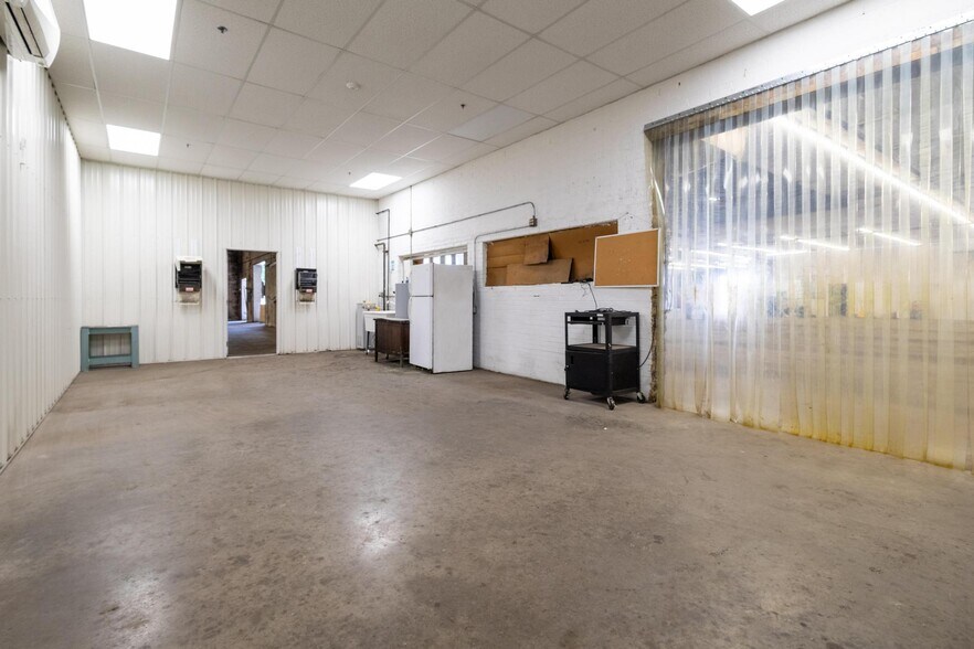 More Photos Of 620 South St, Steubenville Auto Dealership For Lease