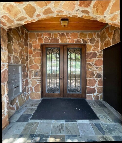 More Photos Of 4810 Spicewood Springs Rd, Austin Medical For Sale