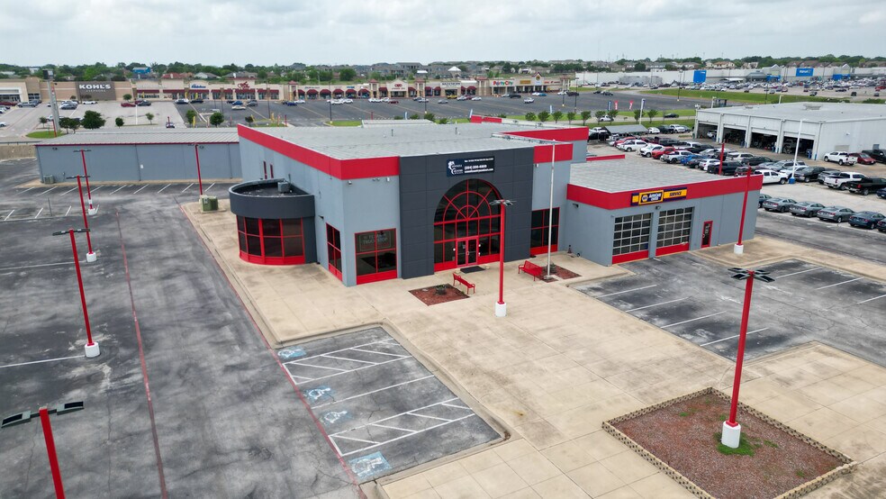 More Photos Of 1902 E Central Texas Expy, Killeen Auto Dealership For Lease