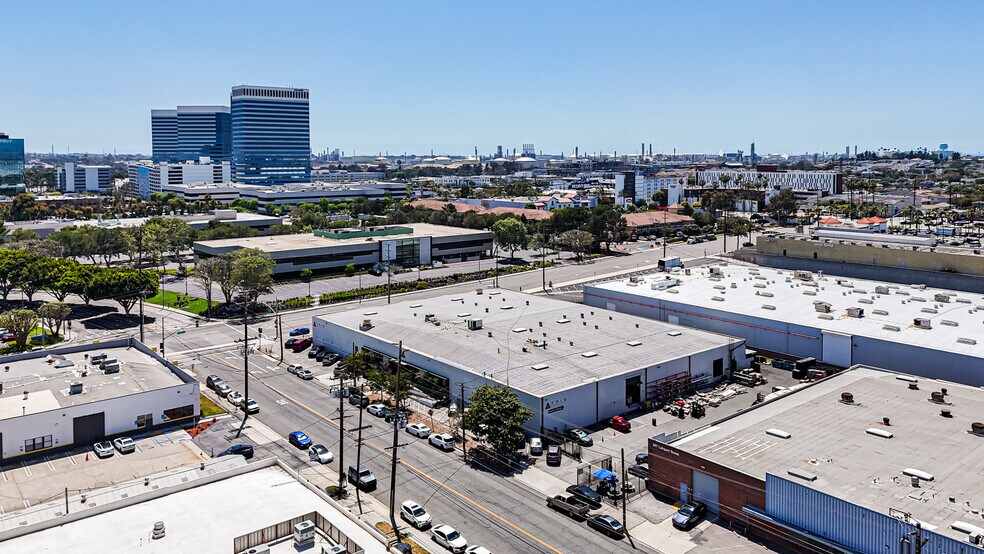 More Photos Of 601 Lairport St, El Segundo Manufacturing For Lease