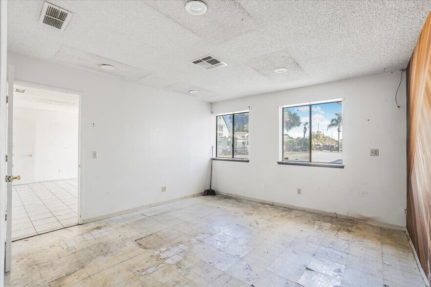 More Photos Of 820 Railroad Ave, Santa Paula Warehouse For Sale