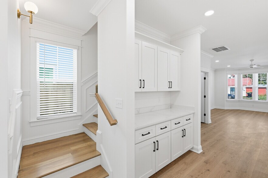 More Photos Of , Savannah Specialty For Sale