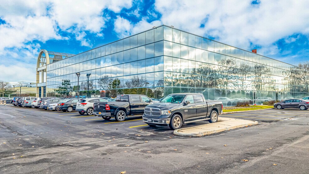 More Photos Of 25 Melville Park Rd, Melville Office For Lease