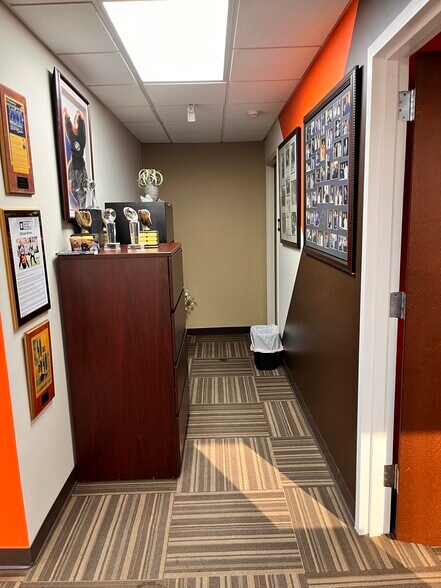 More Photos Of 600 Broadhollow Rd, Melville Office For Lease