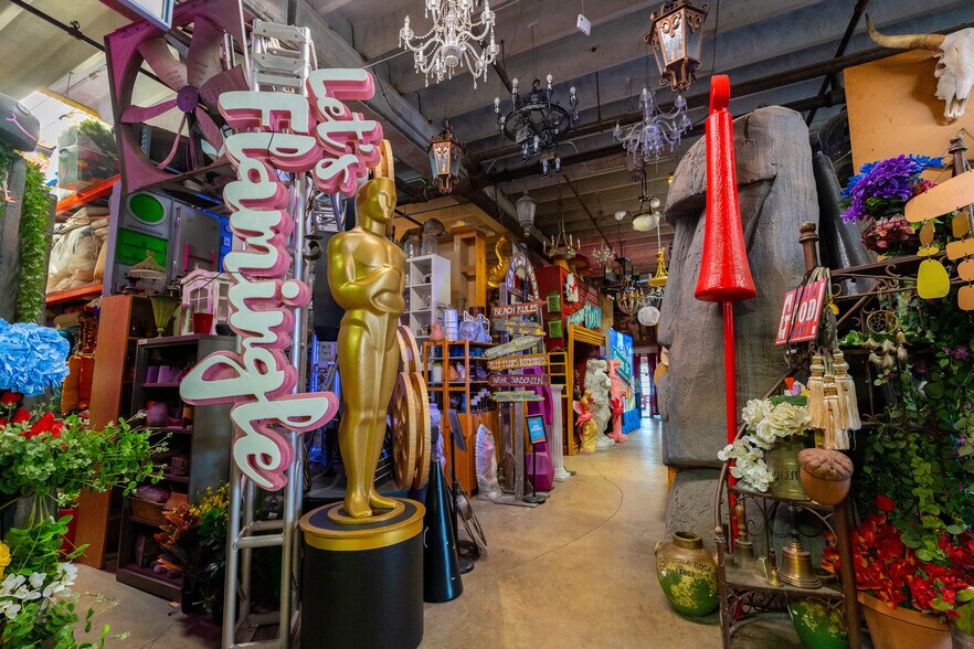 More Photos Of 1240 NW 74th St, Miami Warehouse For Sale