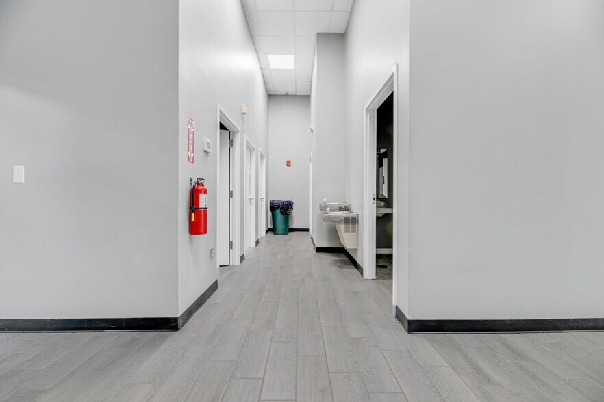More Photos Of 3100 Branch Ave, Temple Hills Unknown For Lease
