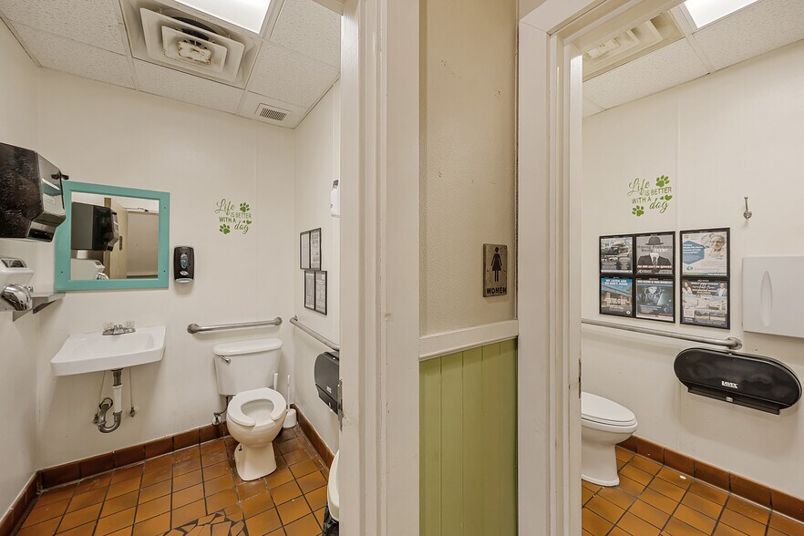 More Photos Of 71 Carriage House Dr, Jackson Restaurant For Sale