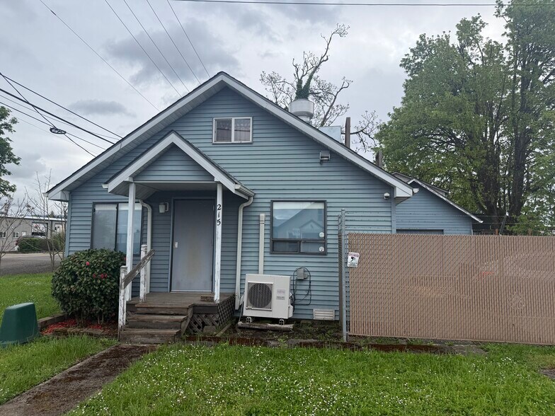 Primary Photo Of 215 S 19th St, Springfield Industrial For Lease