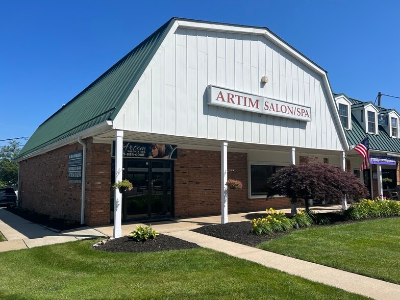 Primary Photo Of 470 Ridgedale Ave, East Hanover Storefront Retail Office For Lease