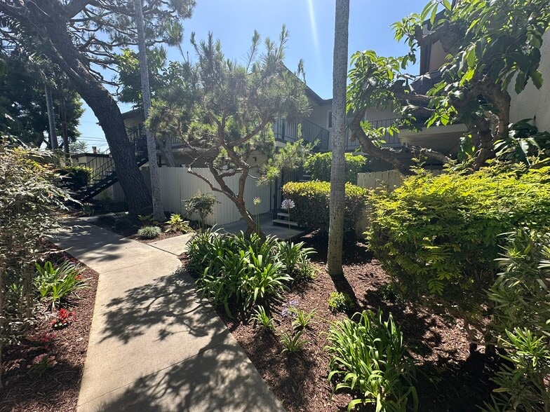More Photos Of 3546 Los Flores Blvd, Lynwood Multifamily For Sale