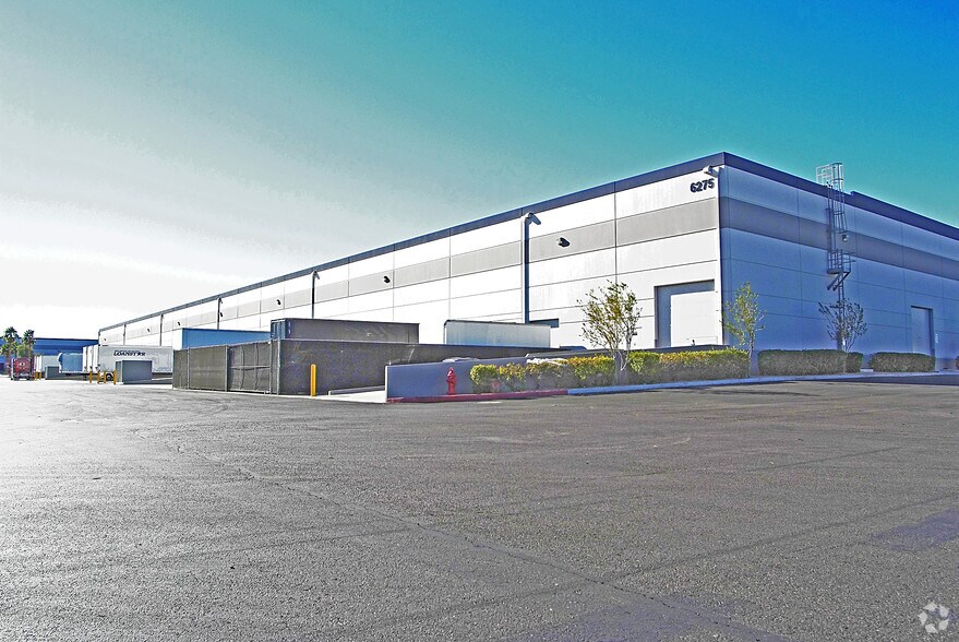 More Photos Of 6275 S Sandhill Rd, Las Vegas Warehouse For Lease