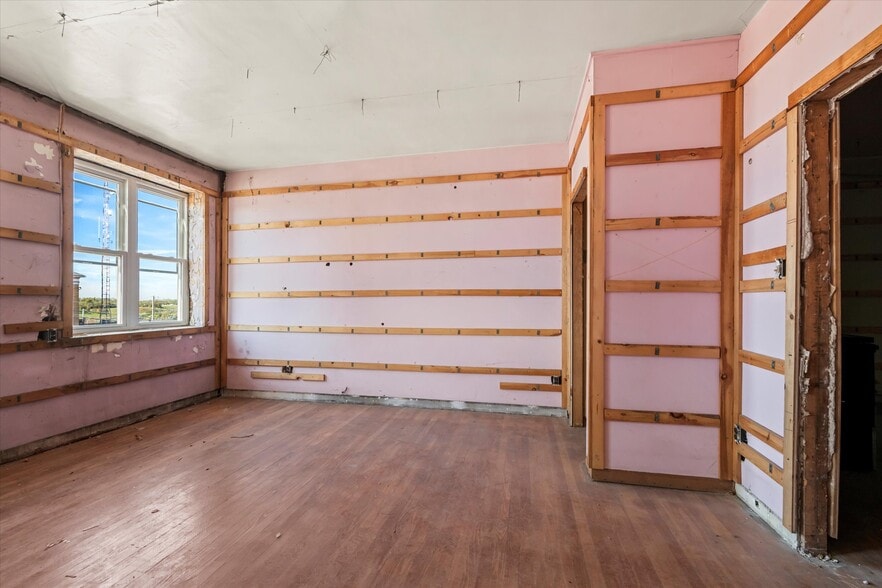 More Photos Of 127-131 W Market St, Cadiz Storefront Retail Residential For Sale