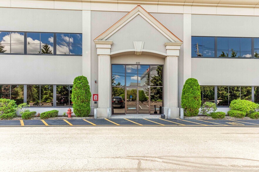 More Photos Of 230 North St, Danvers Medical For Lease