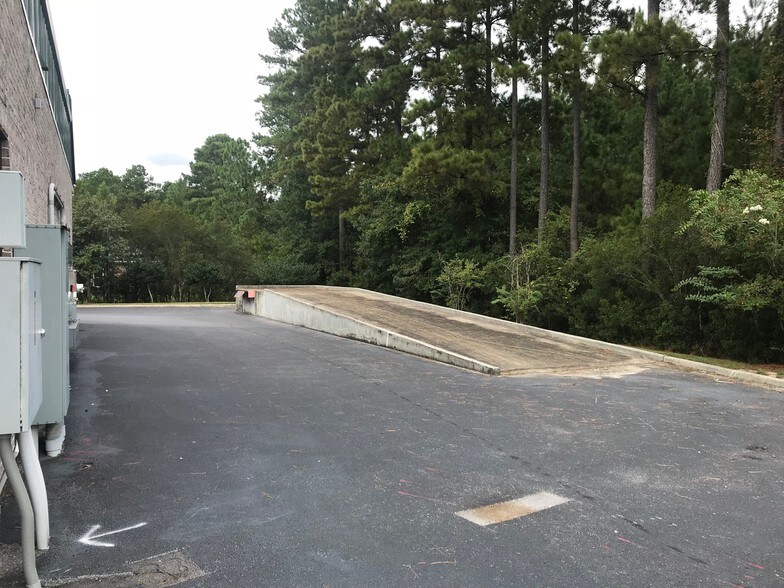 More Photos Of 110 Pipemakers Cir, Pooler Office For Lease