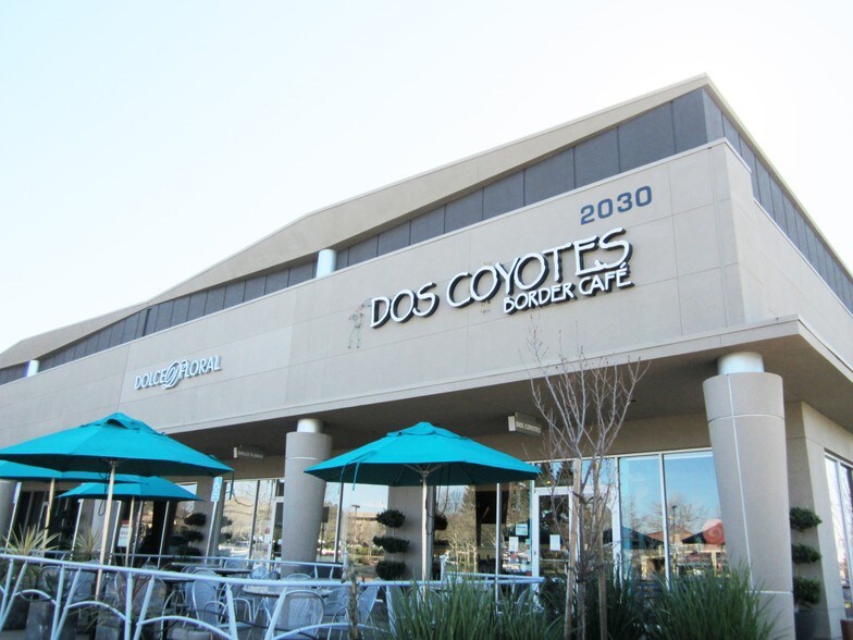 More Photos Of 2000-2030 Douglas Blvd, Roseville Unknown For Lease