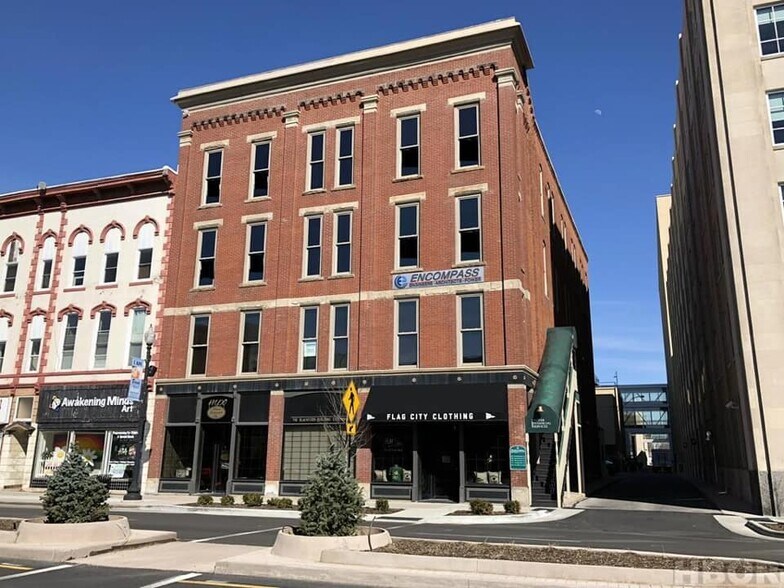 More Photos Of 521 S Main St, Findlay Storefront Retail Office For Lease