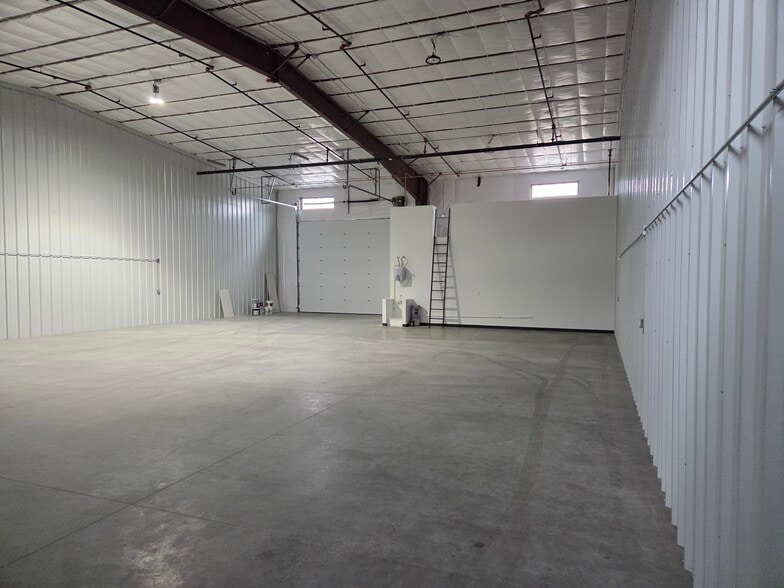 More Photos Of 439 N Broadmore Way, Nampa Unknown For Lease