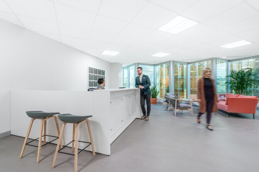 More Photos Of 200 Bay St, Toronto Office For Lease
