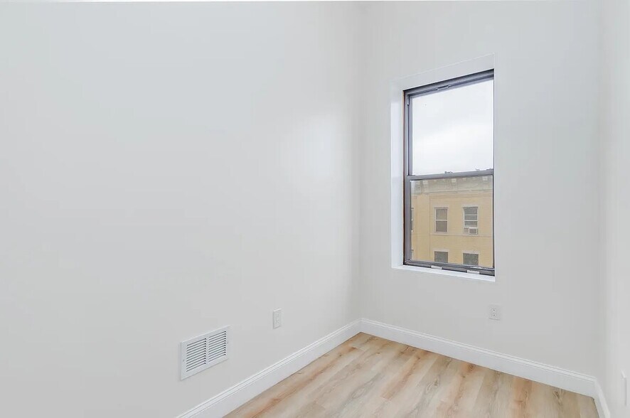 More Photos Of 289 Martin Luther King Jr Dr, Jersey City Apartments For Sale