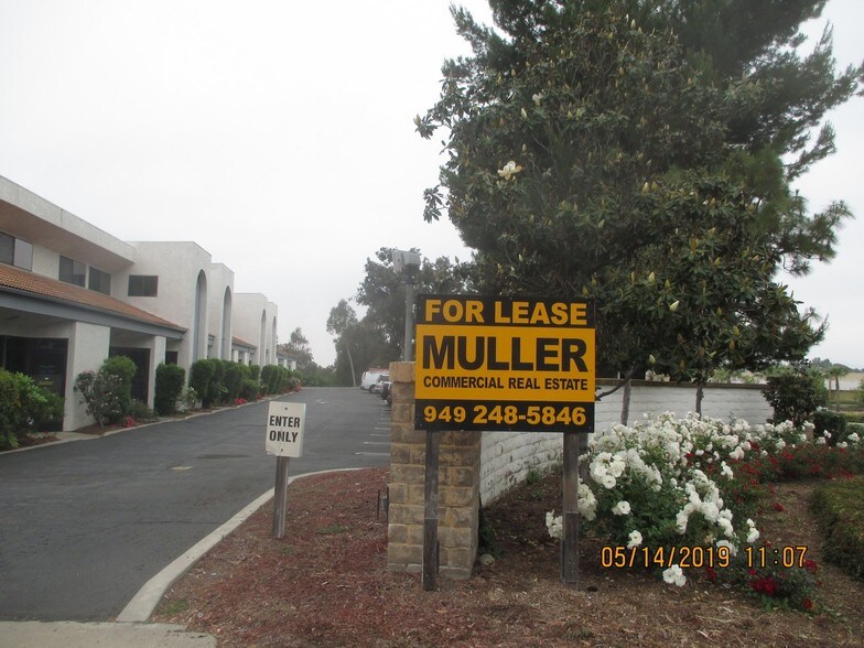 More Photos Of 25801 Obrero, Mission Viejo Light Manufacturing For Lease