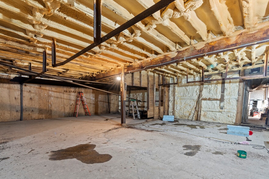 More Photos Of 120 E Broadway St, West Memphis Flex For Sale