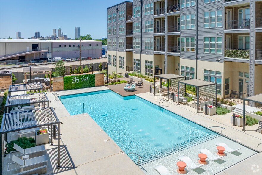 More Photos Of 2219 E 11th St, Tulsa Apartments For Lease