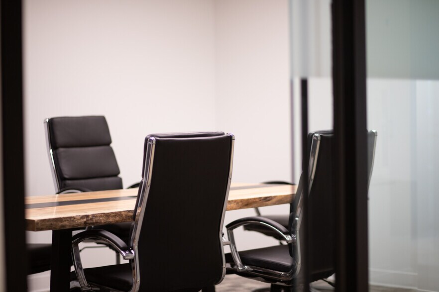 More Photos Of 221 W 10th St, Wilmington Coworking Space