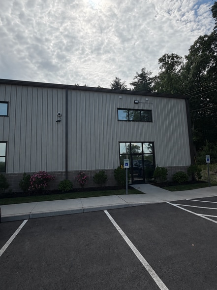 Primary Photo Of Unit 4 & 5 50 Old Tyng Rd, Tyngsborough Industrial For Sale