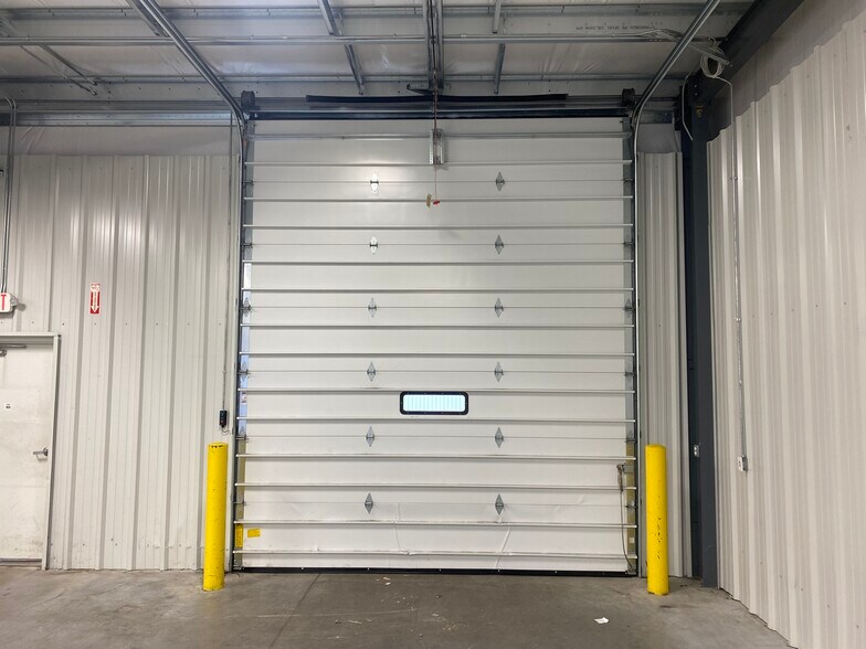 More Photos Of 1793 N Main St, Orrville Service For Sale