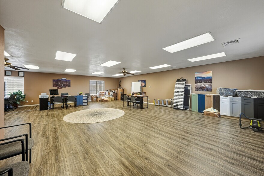 More Photos Of 1941 NV-160, Pahrump Office For Sale