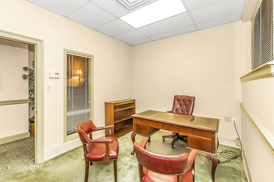 More Photos Of 303 Chestnut St, Philadelphia Office Residential For Sale