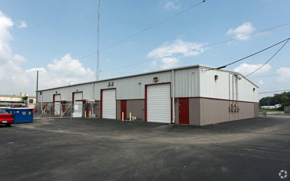More Photos Of 201-207 Omohundro Pl, Nashville Industrial For Sale