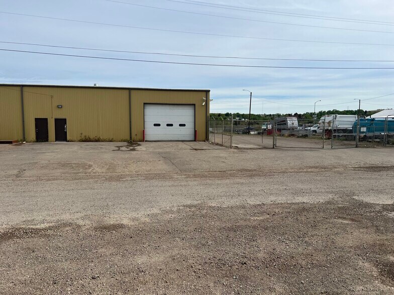 More Photos Of 1520 River Dr N, Great Falls Service For Lease